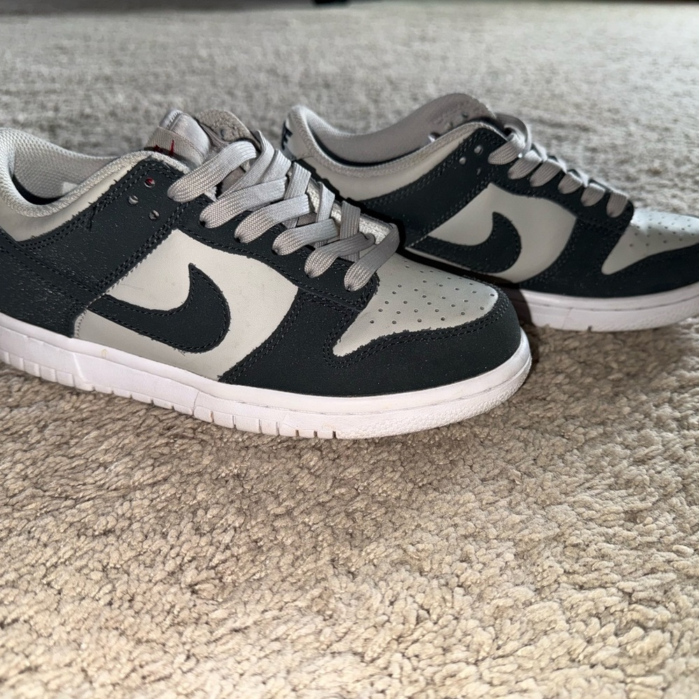 Nike Dunk Low 4.5 yr